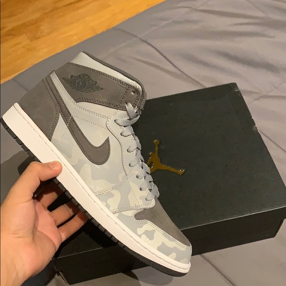 Air Jordan 1 Retro High Prem Wolf Grey